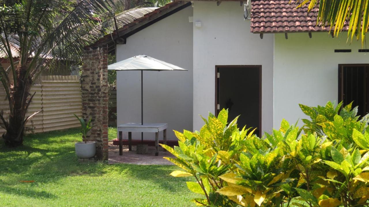 Mendis Cottage Weligama Eksteriør bilde